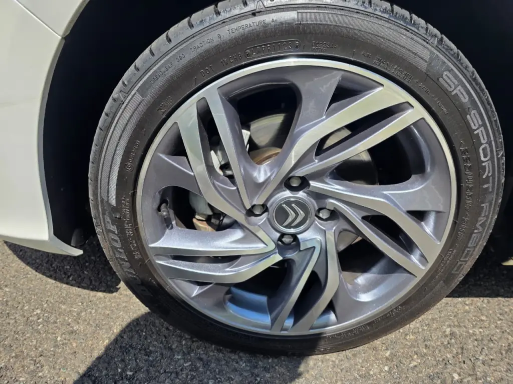 CITROEN C4 Sedan - Foto