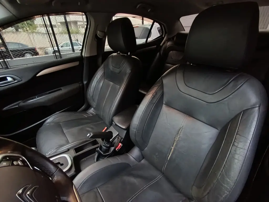 CITROEN C4 Sedan - Foto