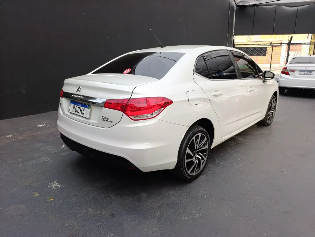 CITROEN C4 Sedan - Foto