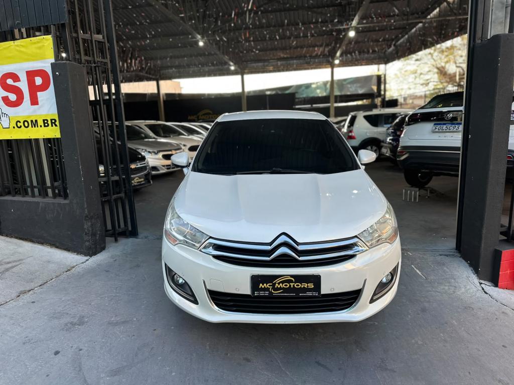 CITROEN C4 Sedan - Foto