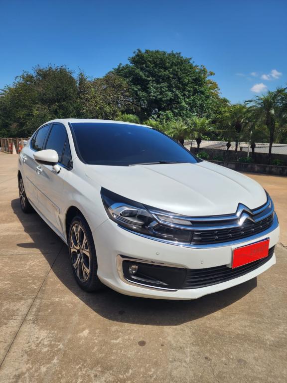 CITROEN C4 Sedan - Foto