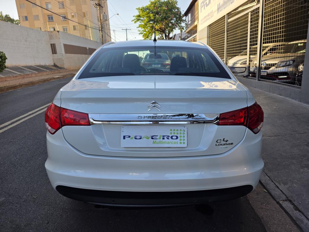 CITROEN C4 Sedan - Foto