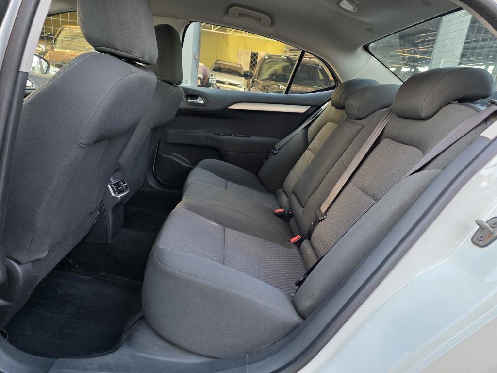 CITROEN C4 Sedan - Foto