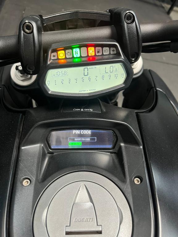 DUCATI Diavel 1200 - Foto