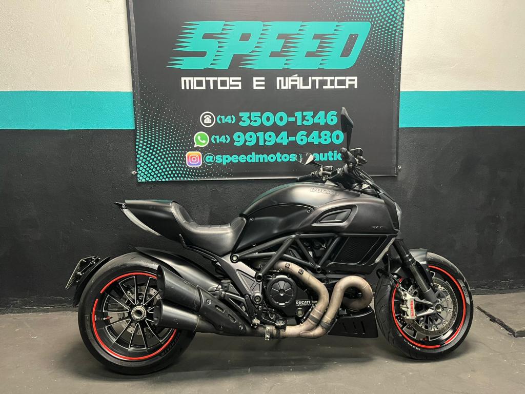 DUCATI Diavel 1200