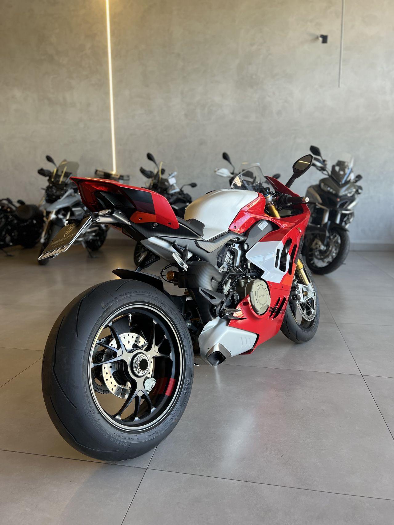 DUCATI Panigale 1100 V4 - Foto