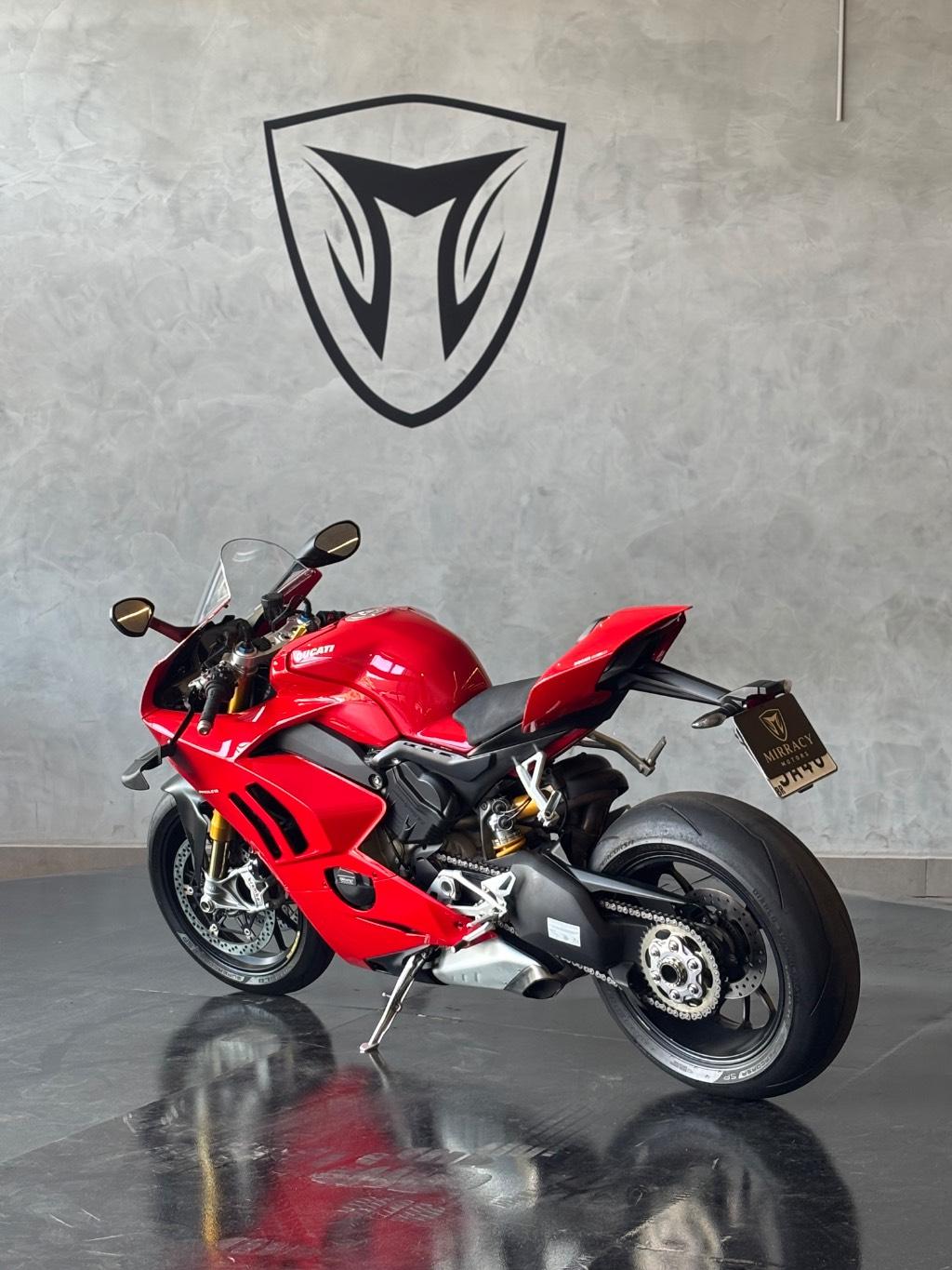 DUCATI Panigale 1100 V4 - Foto