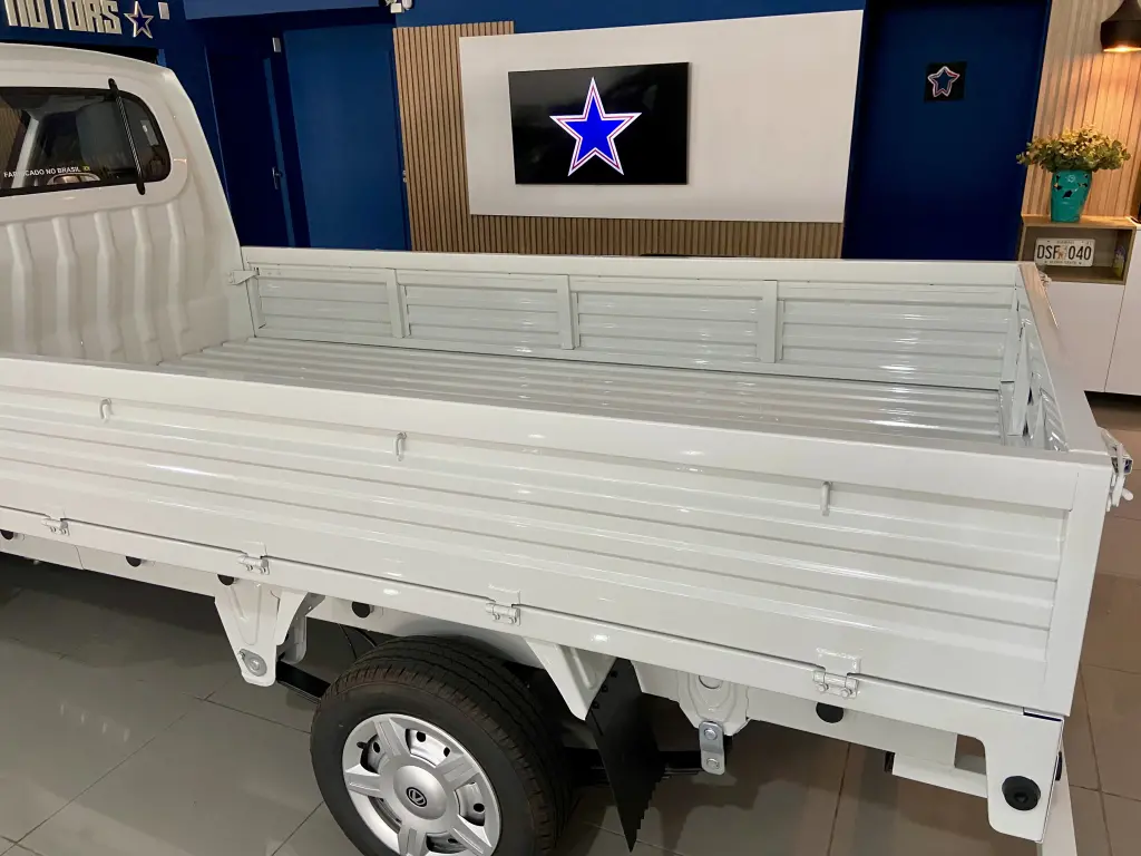 EFFA MOTORS V21 Cabine Simples - Foto