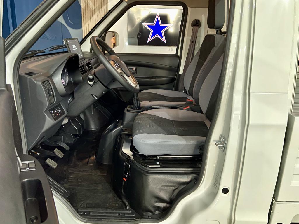 EFFA MOTORS V21 Cabine Simples - Foto