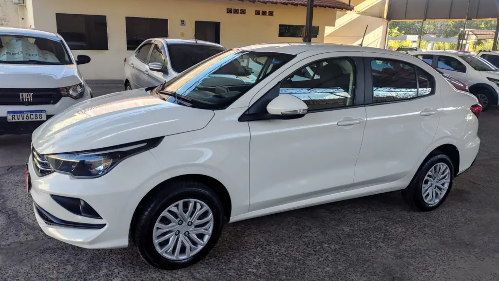 FIAT Cronos - Foto