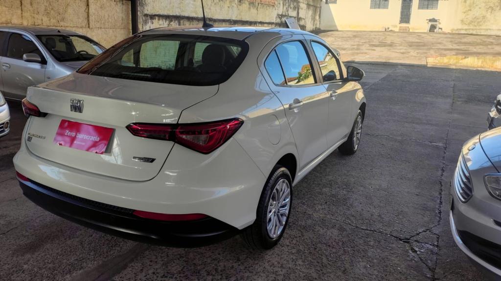 FIAT Cronos - Foto