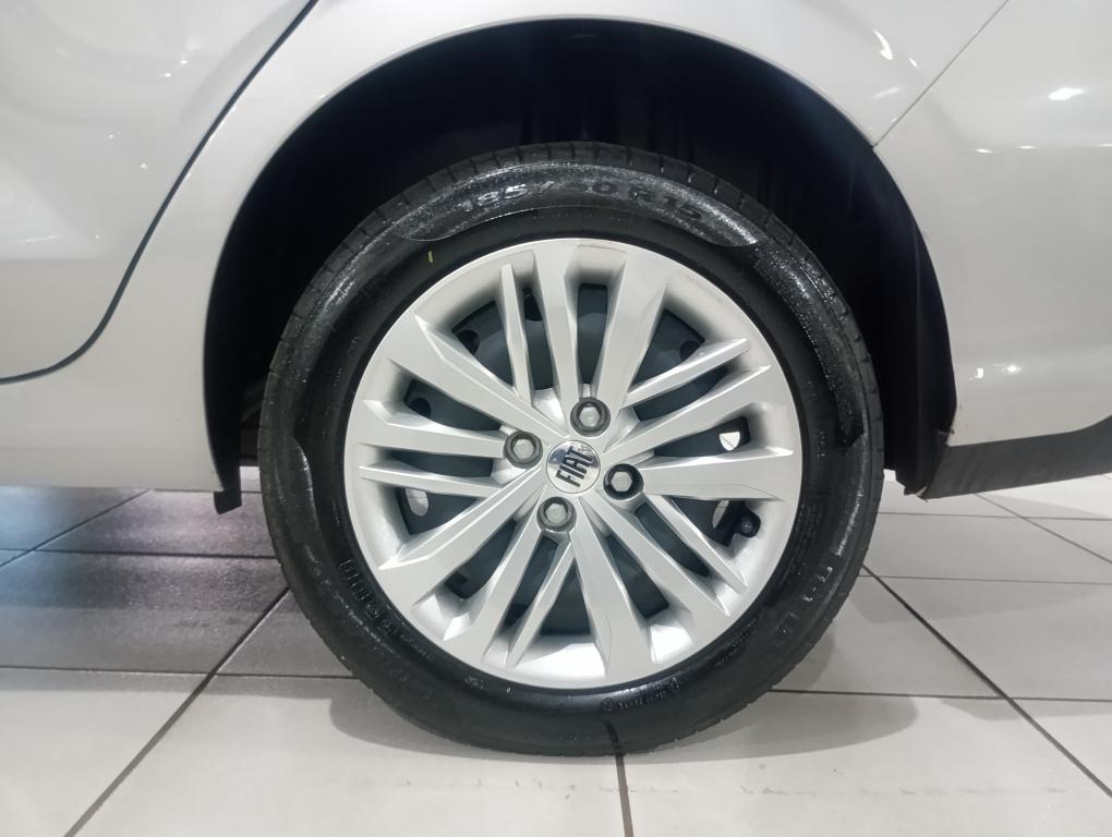 FIAT Cronos - Foto