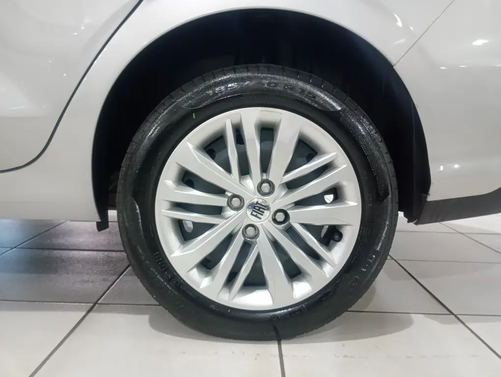 FIAT Cronos - Foto