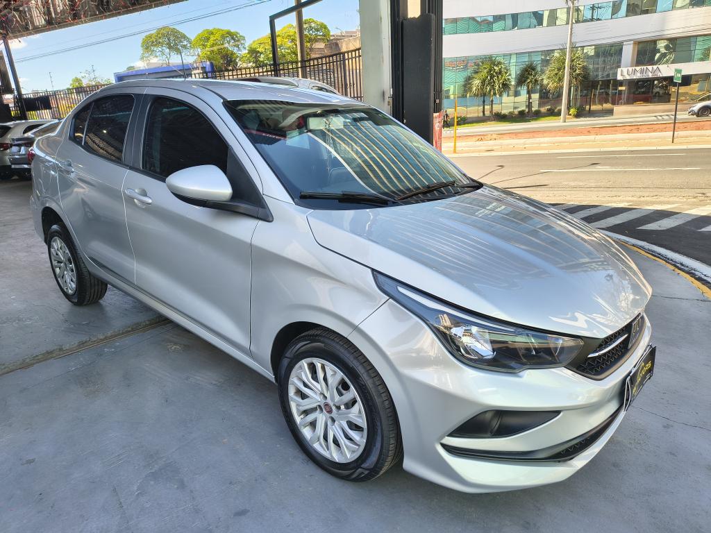 FIAT Cronos - Foto