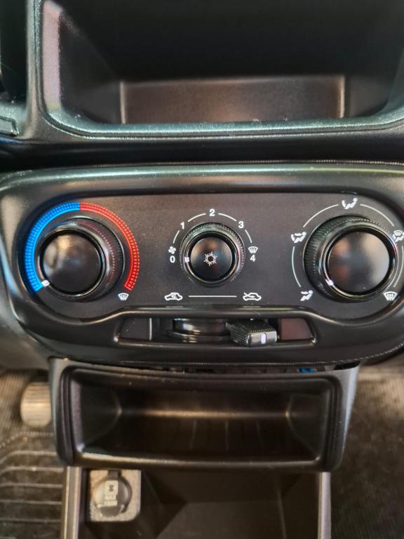 FIAT Fiorino Furgão - Foto