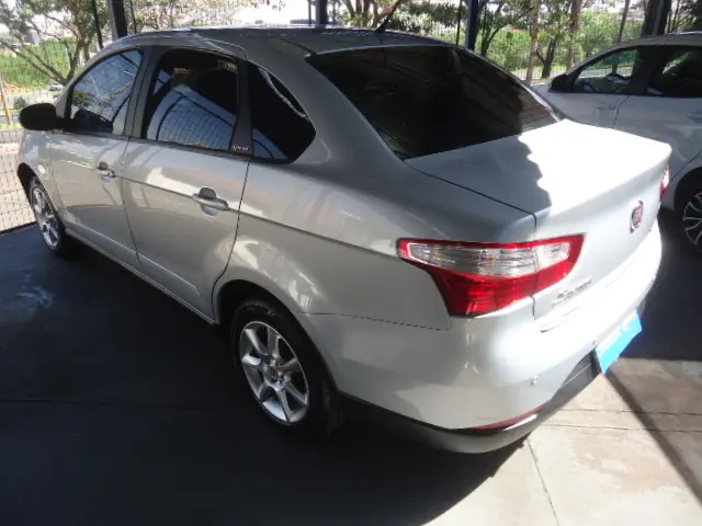 FIAT Grand Siena - Foto