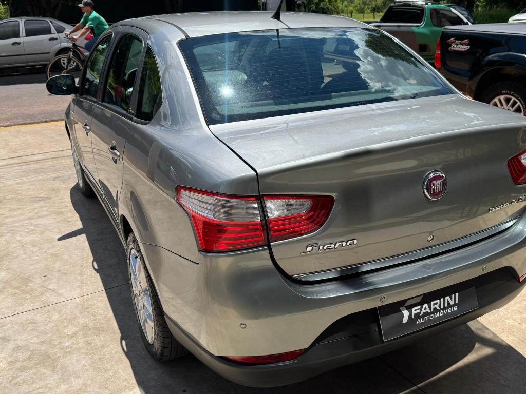 FIAT Grand Siena - Foto
