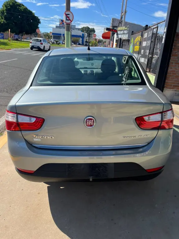 FIAT Grand Siena - Foto