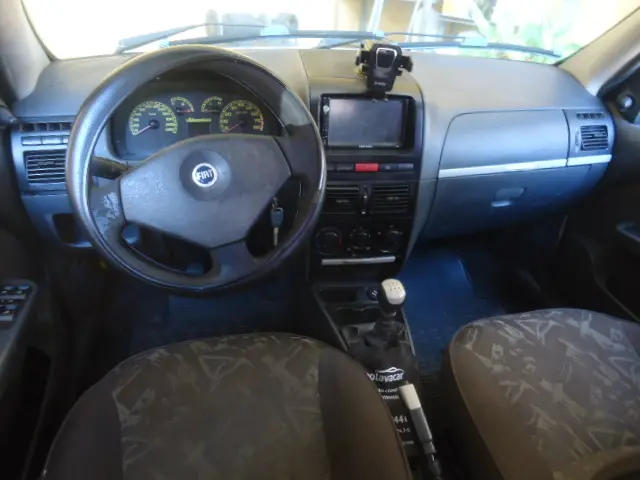 FIAT Palio Weekend - Foto