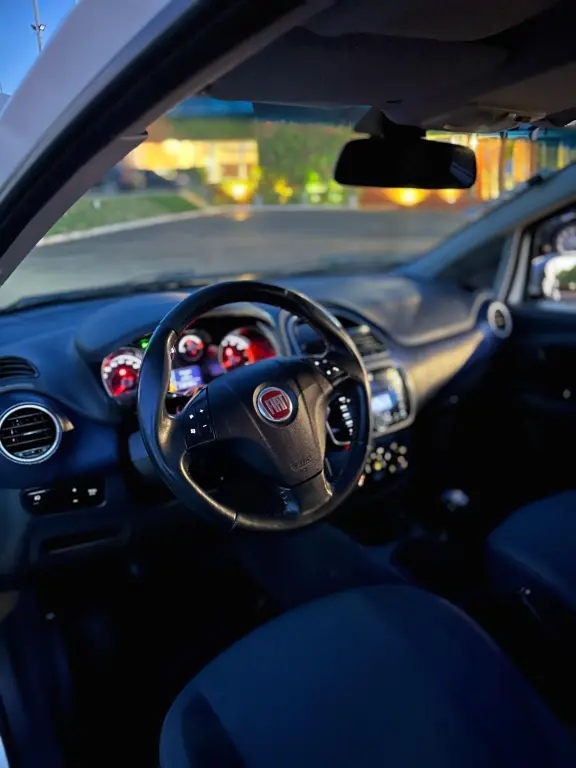 FIAT Punto - Foto