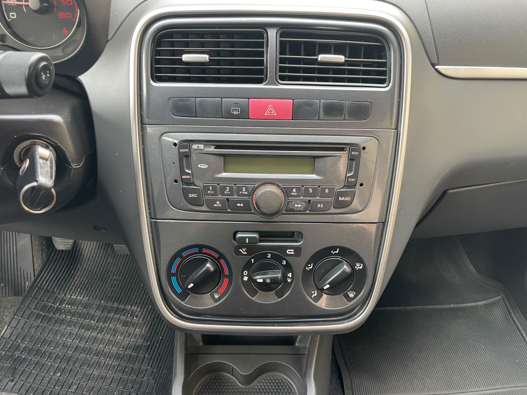 FIAT Punto - Foto
