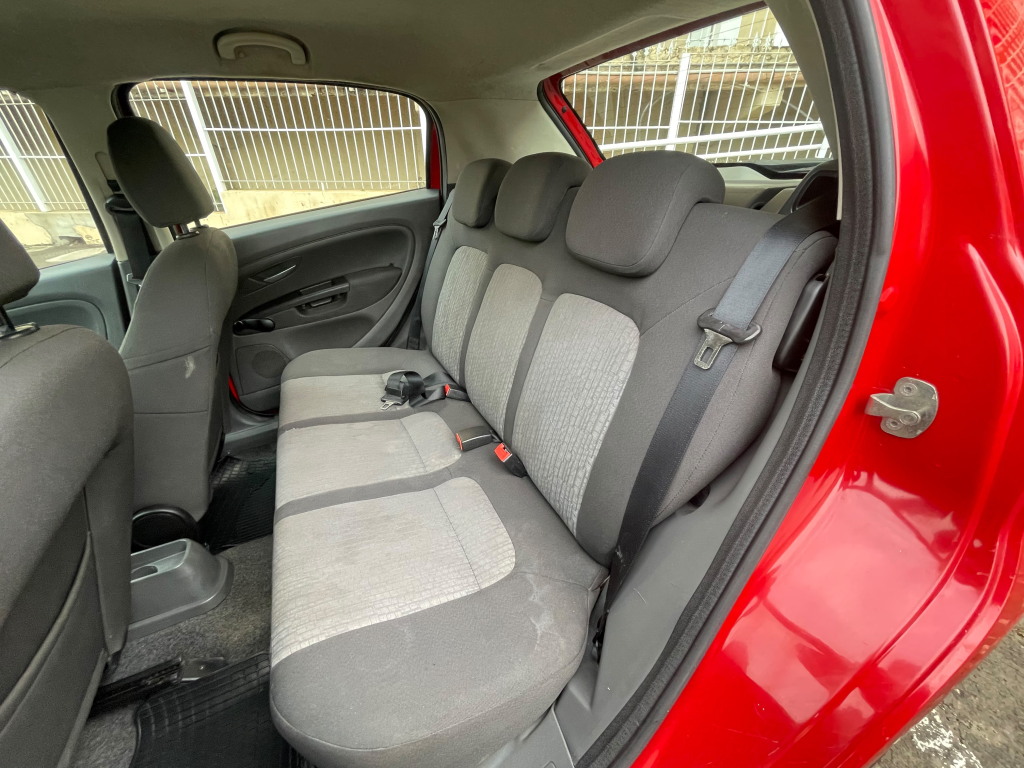 FIAT Punto - Foto