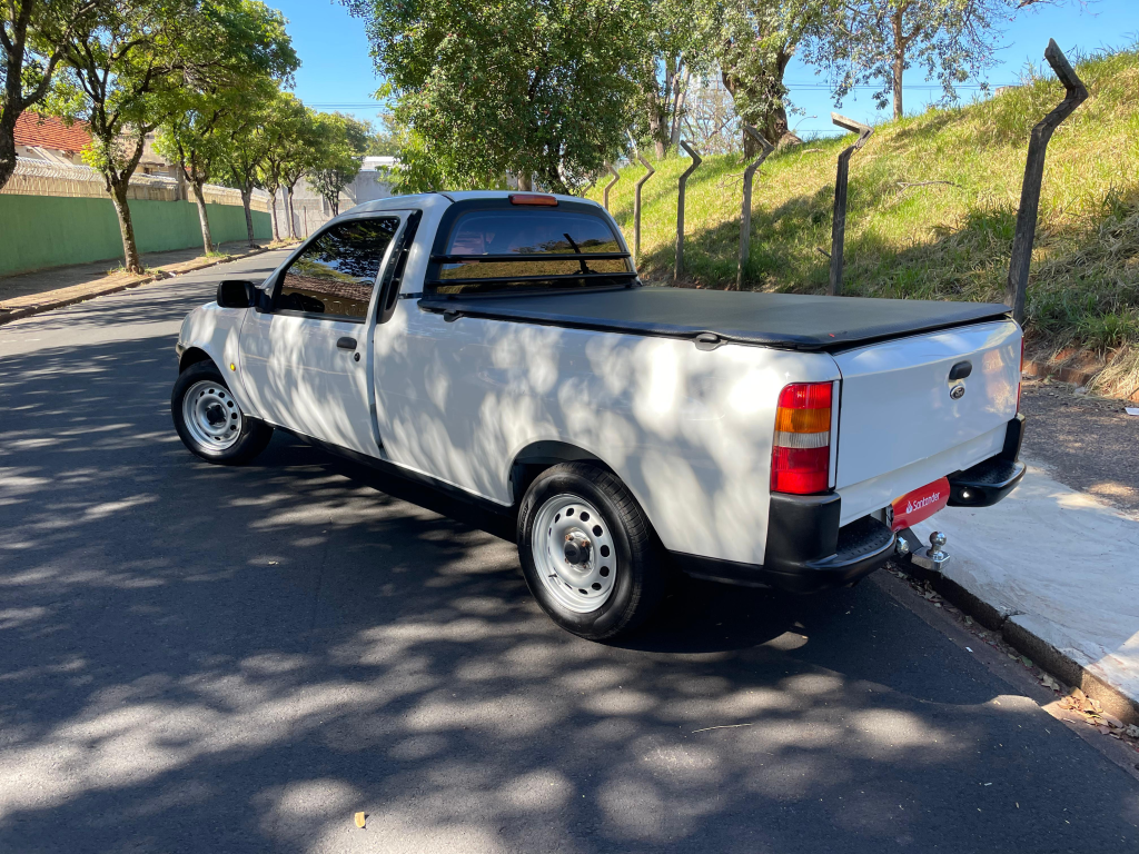 FORD Courier - Foto