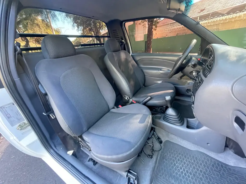 FORD Courier - Foto