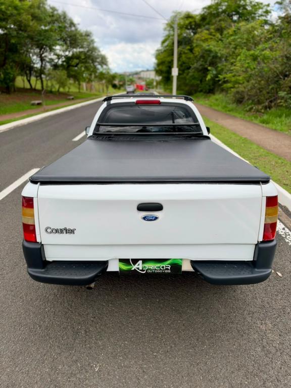 FORD Courier - Foto