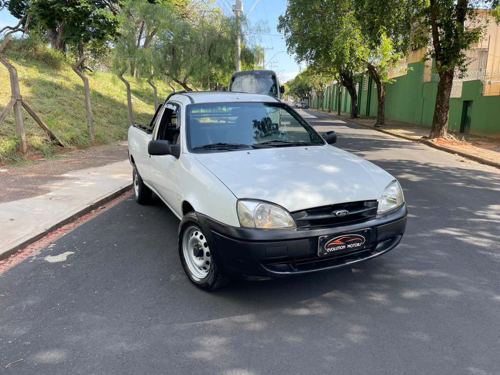 FORD Courier