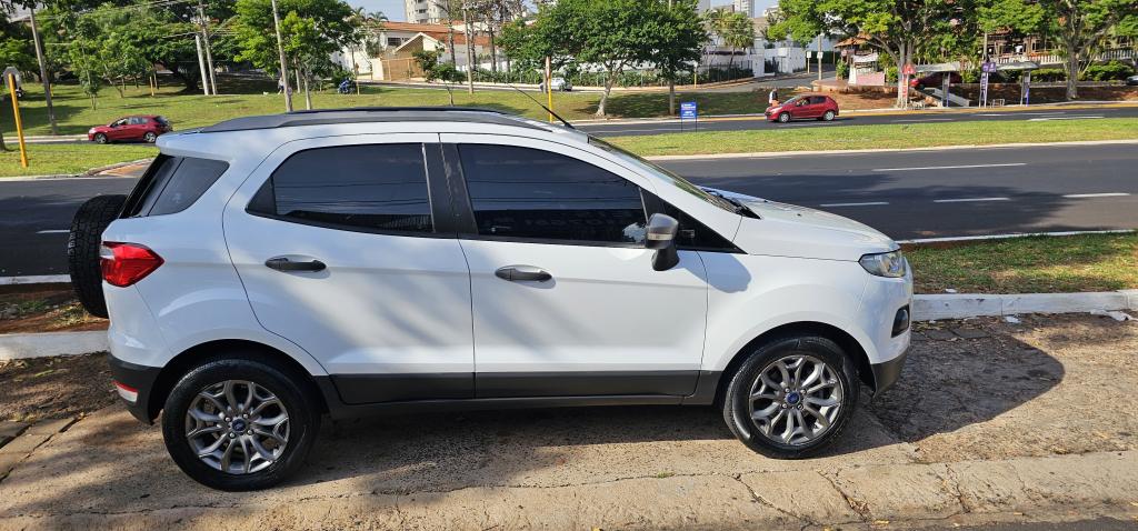 FORD Ecosport - Foto