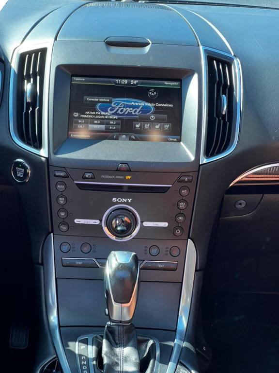 FORD Edge - Foto