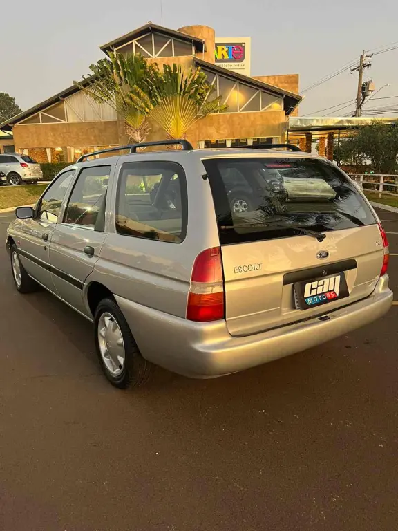 FORD Escort - Foto