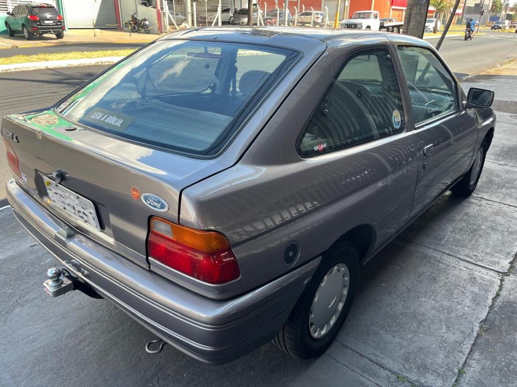 FORD Escort - Foto