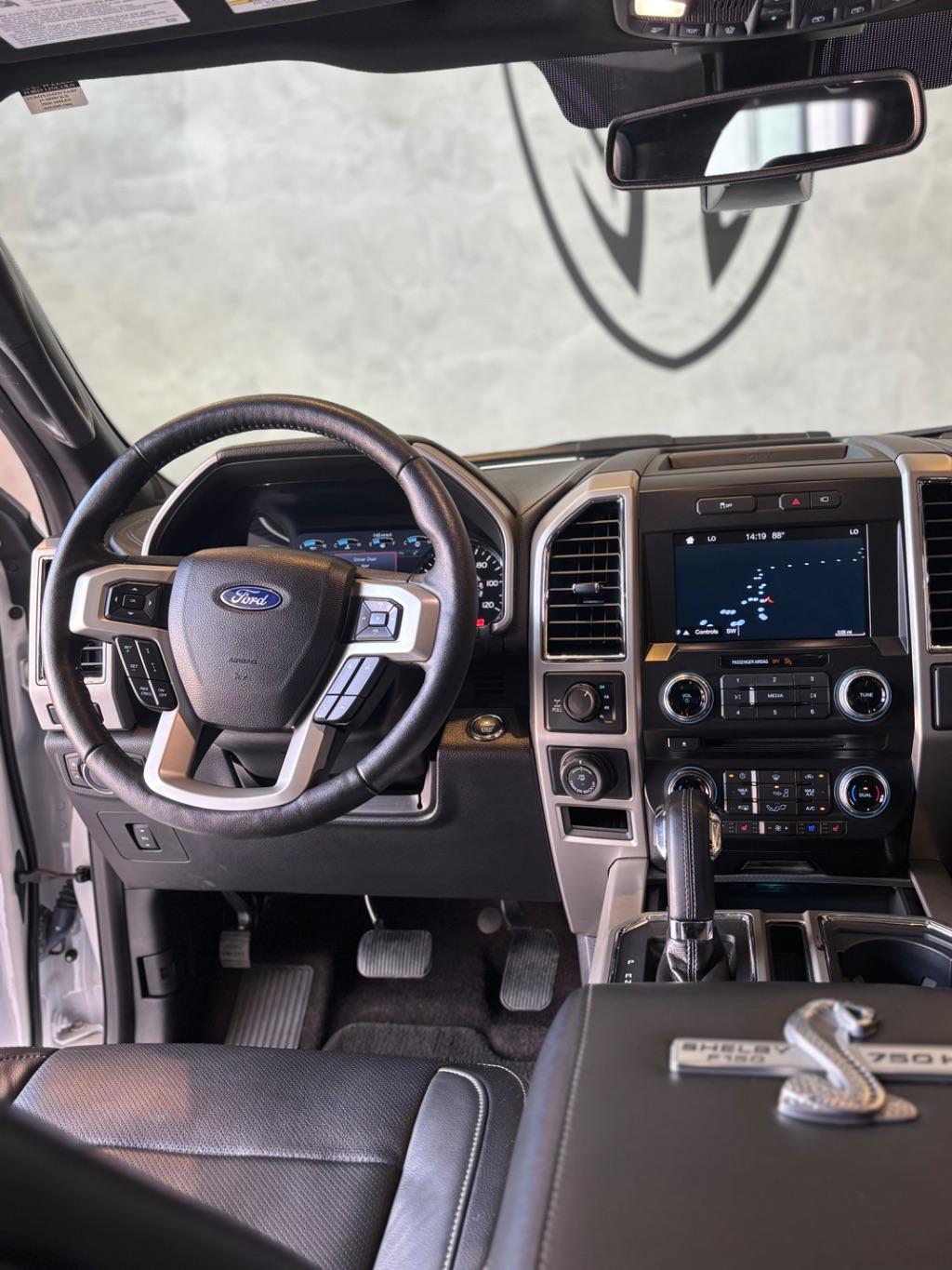 FORD F-150 - Foto