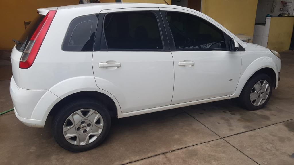 FORD Fiesta Hatch - Foto