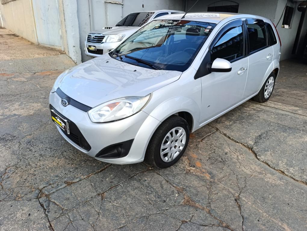 FORD Fiesta Hatch - Foto