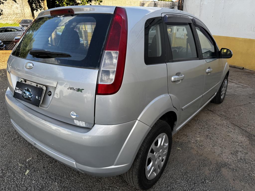FORD Fiesta Hatch - Foto