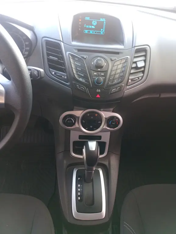 FORD Fiesta Hatch - Foto