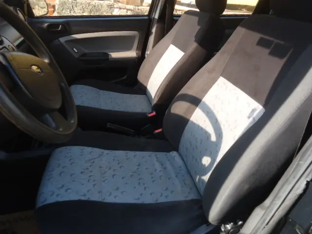 FORD Fiesta Hatch - Foto