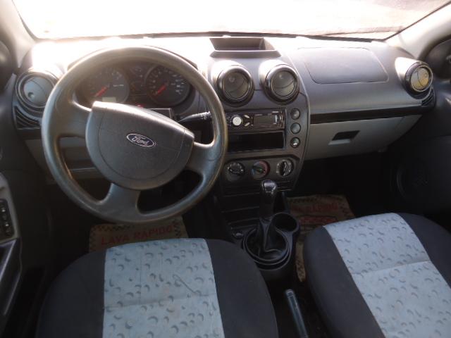 FORD Fiesta Hatch - Foto