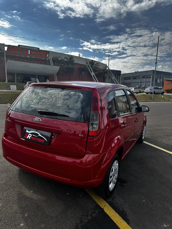 FORD Fiesta Hatch - Foto