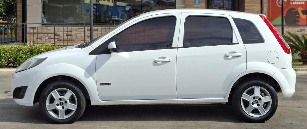 FORD Fiesta Hatch - Foto