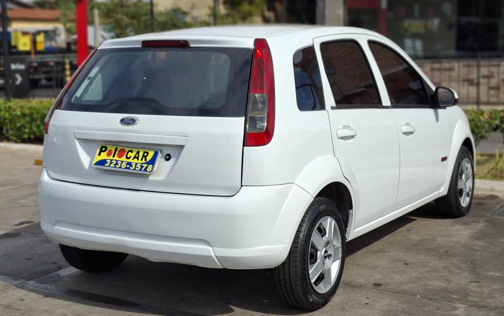 FORD Fiesta Hatch - Foto