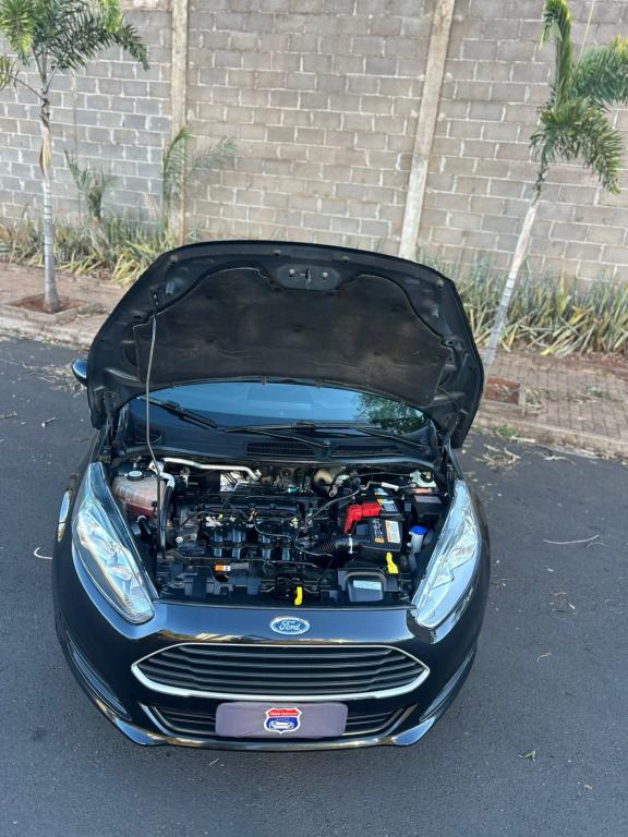 FORD Fiesta Hatch - Foto