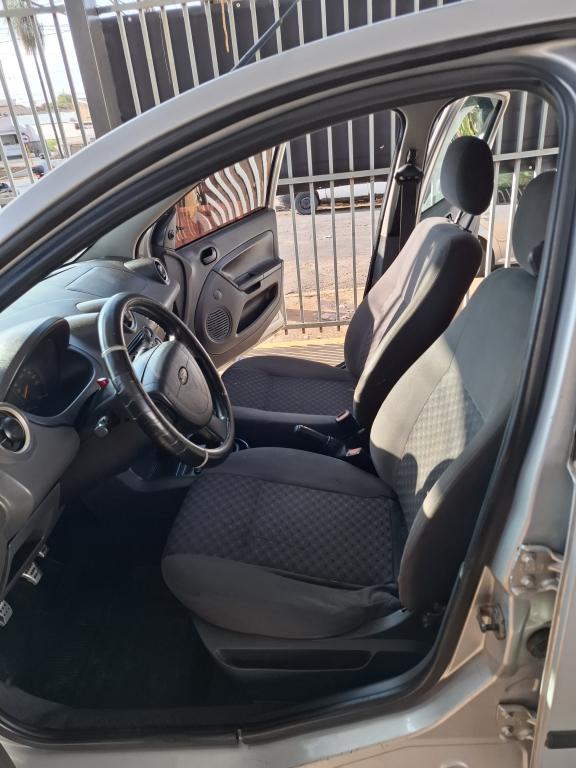 FORD Fiesta Hatch - Foto