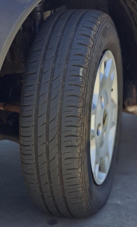 FORD Fiesta Hatch - Foto