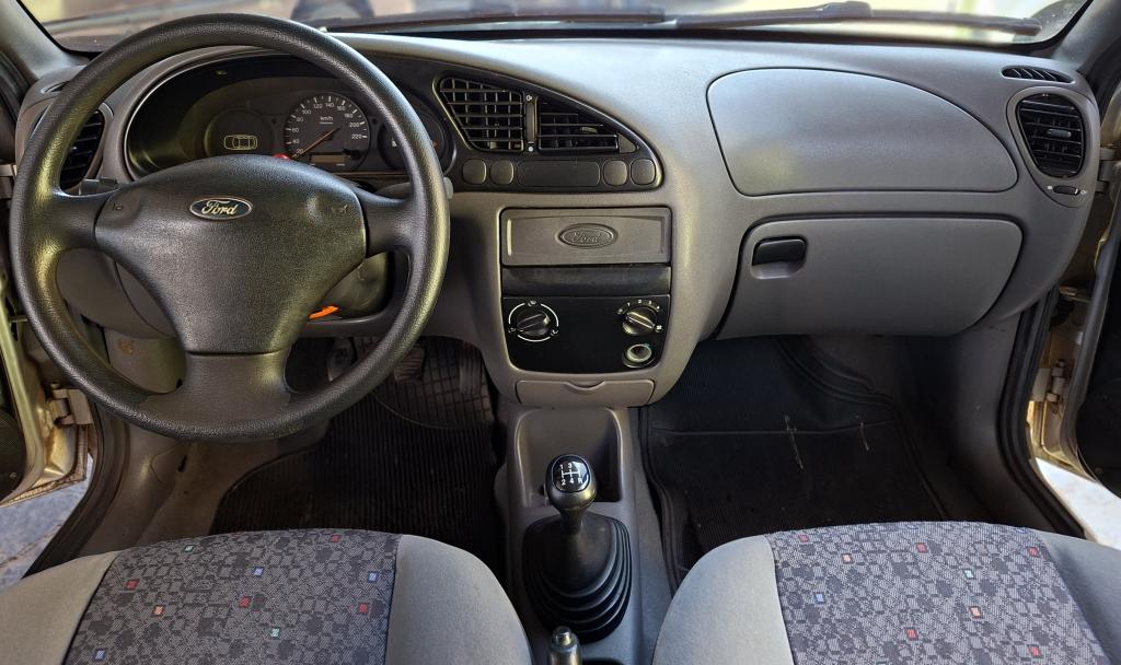 FORD Fiesta Hatch - Foto