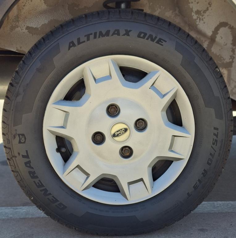 FORD Fiesta Hatch - Foto