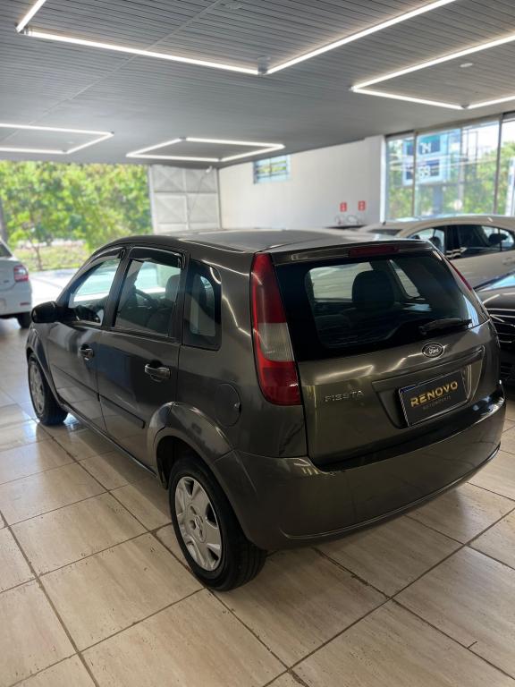 FORD Fiesta Hatch - Foto